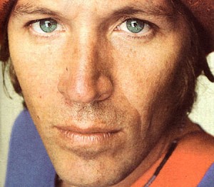 evandando040808_450x393-300x262.jpg