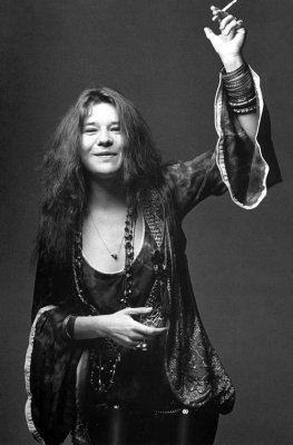 Janis-Joplin-Photos-janis-joplin-24110479-500-758.jpg