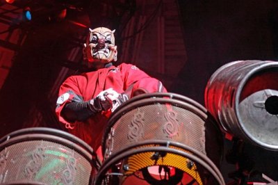 5330145_slipknots-shawn-clown-crahan-says-all_t4d7a56bf.jpg