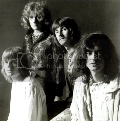 1968_Zeppelin.jpg