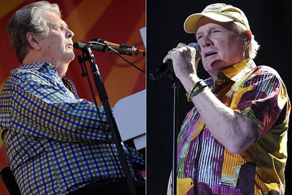 Brian-Wilson-Mike-Love.jpg