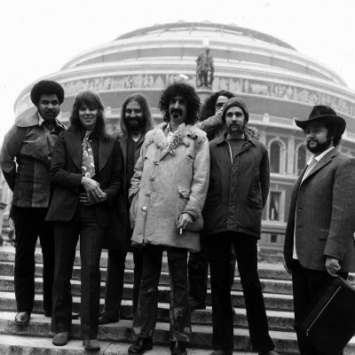 -zappa-and-the-mothers-of-invention-pop-group-1971.jpg