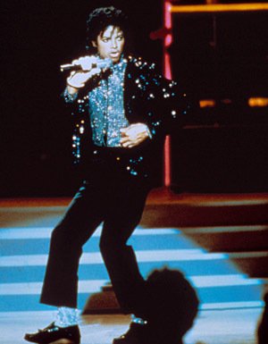 michaeljackson_motown_moonwalk_19831.jpg