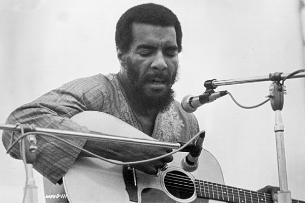 Richie-Havens-Michael-Ochs-Archives-Getty-Images.jpg