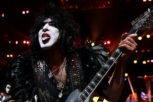 Paul-Stanley-Paul-Kane.jpg Paul-Stanley-Paul-Kane.jpg