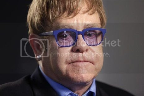 Elton_John_working_on_new_album_zpse013479d.jpg