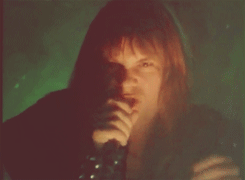 tumblr_m7neppueyx1rwsx42o4_250.gif