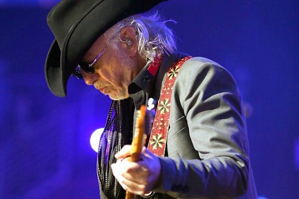 Brad-Whitford.jpg