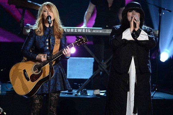 Ann-and-Nancy-Wilson1.jpg