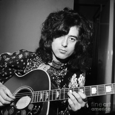 1-jimmy-page-1970-chris-walter.jpg