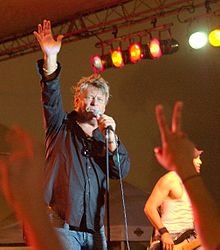 220px-Brian_howe_3-09.jpg