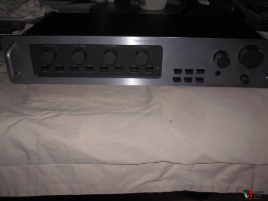588089-carver_c1_sonic_holography_preamp.jpg