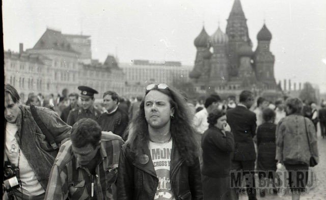 metallica-monsters-of-rock-1991-moscow-4.jpg