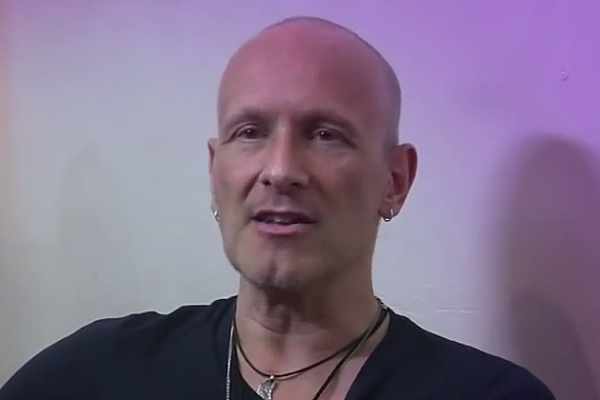Vivian-Campbell-Def-Leppard.png