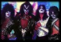 kiss77_02.jpg