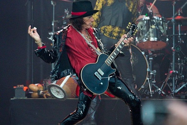 Joe-Perry.jpg