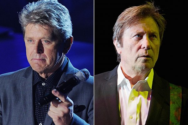 Peter-Cetera-Robert-Lamm1.jpg Peter-Cetera-Robert-Lamm1.jpg