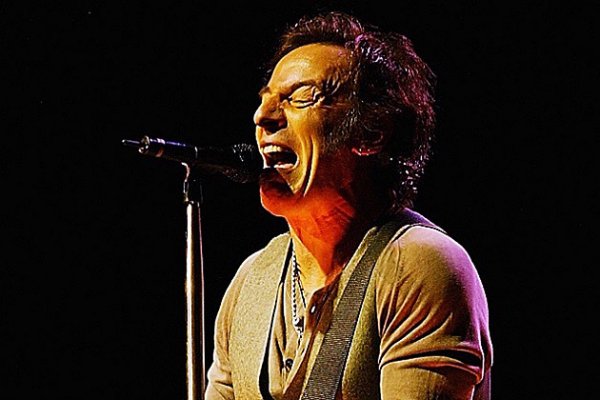 Bruce-Springsteen-photo.jpg