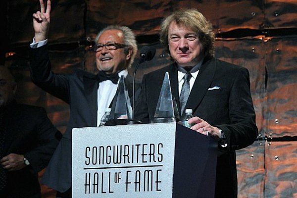 Mick-Jones-and-Lou-Gramm-Photo.jpg