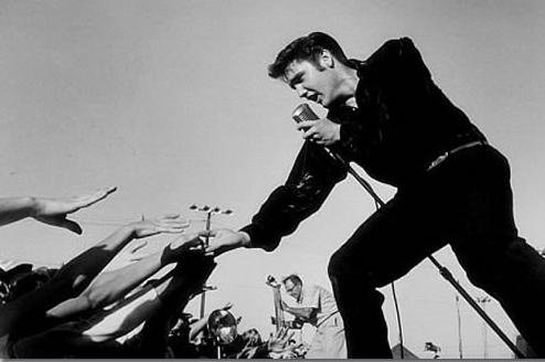 is-presley_tupelo_9-26-56-no-3-handshakes-audience.jpg is-presley_tupelo_9-26-56-no-3-handshakes-audience.jpg