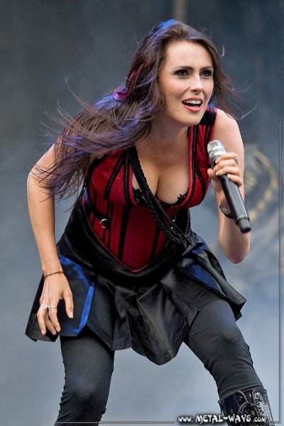 sharon_den_adel_04_by_metal_ways.jpg