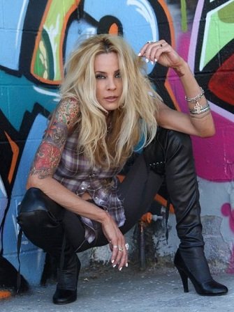 Athena_Lee_5_n.jpg