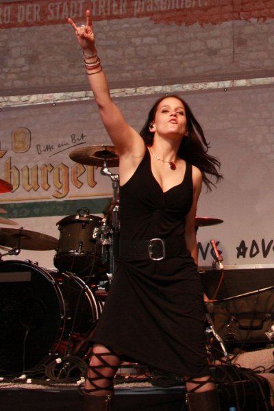 478bf807be60821682f692973e5e59bc--van-canto-scharf.jpg
