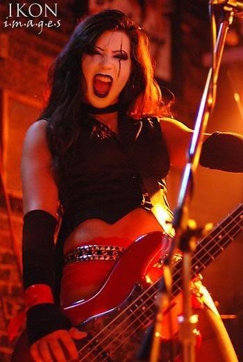 07bb95a5ccf986d008f35104443949e2--red-moon.jpg