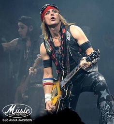 a9affe415a1d64baeb4b75c7af--alice-cooper-jo-omeara.jpg