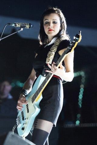 e-Cream-Organza-Guitar-Strap-Photo-by-Larry-Marano.jpg