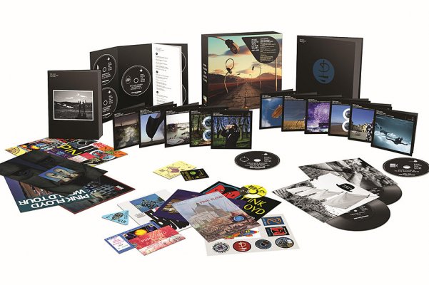 Pink-Floyd-later-years-set.jpg