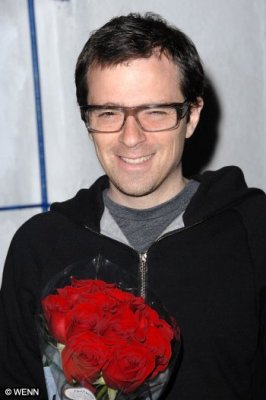 rivers_cuomo_001_121209.jpg