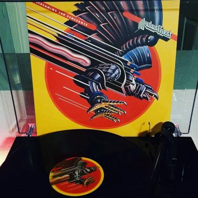 screamin for vengeance priest vinyl.jpg