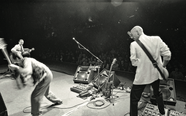 King-Crimson-Asbury-Park-1981-by-Tony-Levin.png