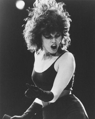 Pat-sexy-poster-pat-benatar-37805496-304-380.jpg