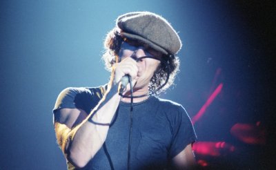 AC-DC(8-1-1980(c)BillO'Leary)003.jpg