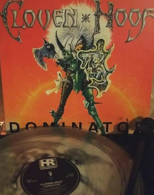cloven hoof v.jpg