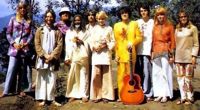 beatles in india donovan.jpg