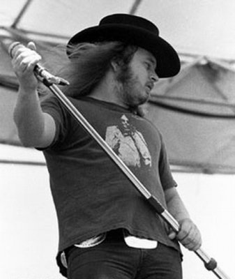 ronnie-van-zandt-neil-young.jpg