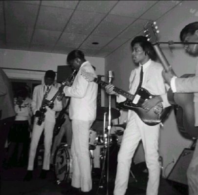 jimi586.jpg