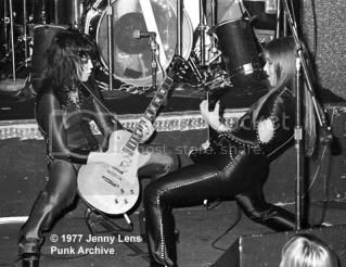 runaways1977.jpg