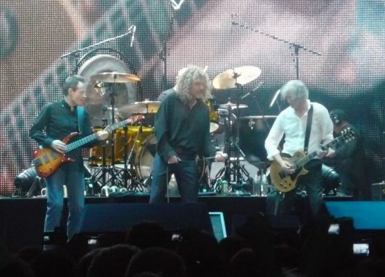 800px-Led_Zeppelin_2007.jpg