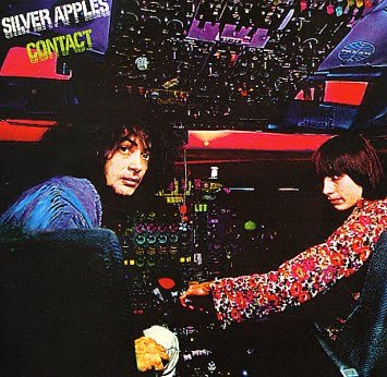 Silverapple_contact~~_101b.jpg