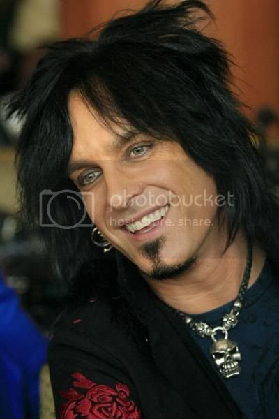 NikkiSixx4-4.jpg