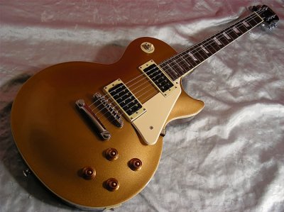 big%20Epiphone%20les%20paul%20goldtopDSCN0986.jpg