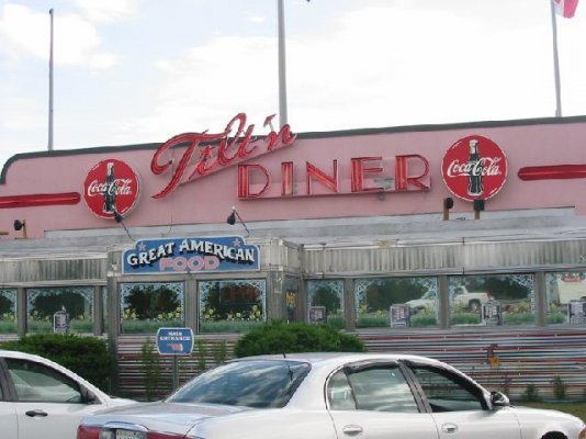 tilt%27n%20diner%20closeup.jpg
