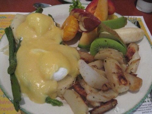 coras-eggs-benedict.jpg