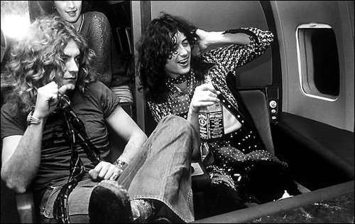 led-zeppelin-robert-plant-and-jimmy-page-31.jpg