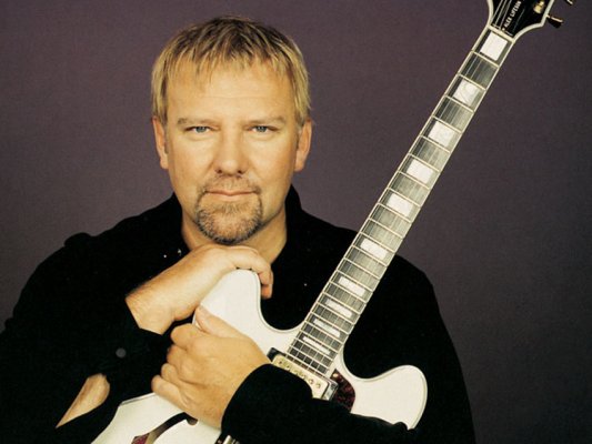 Alex%20Lifeson-850-100.jpg