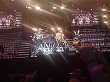 220px-KISS_Stockholm_2008_4.jpg